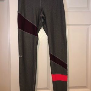 Under Armour leggings size Large.